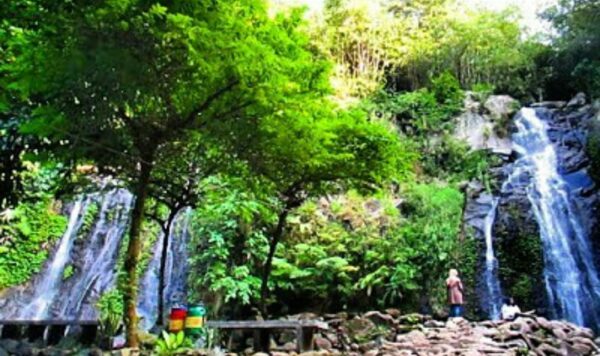 Wisata Air Terjun Pengantin, mitos cinta abadi hingga kisah Eyang Galiman