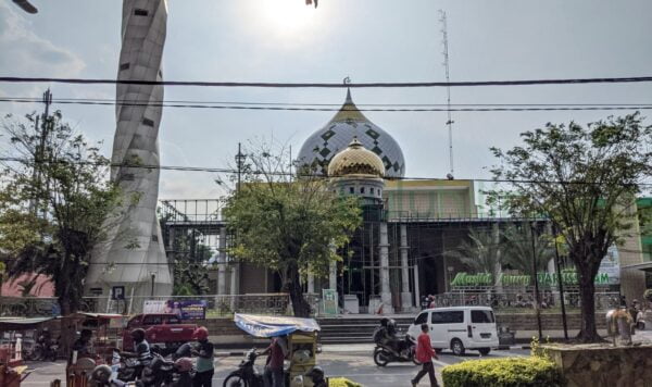 Jadi ikon daerah, ini 5 foto terbaru Masjid Agung Darussalam Bojonegoro