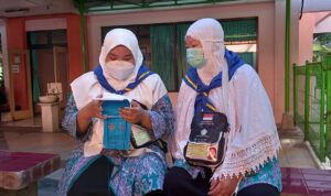 Fithronun Nisa jemaah haji termuda di embarkasi Surabaya, baru lulus SMA