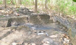 Wisata religi Kubur Kalang, situs prasejarah