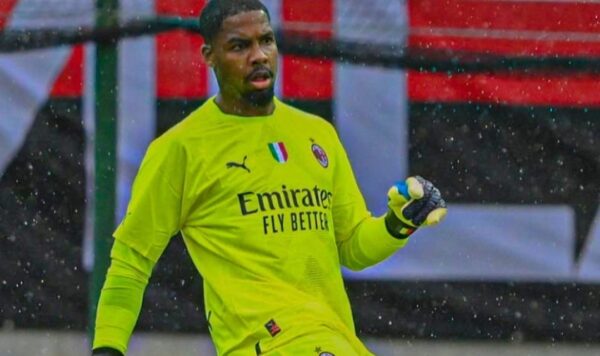 Mike Maignan Cidera Saat Bela Prancis, AC Milan Resah