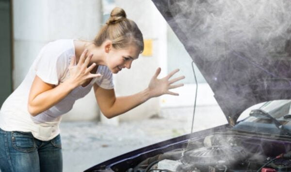 4 Cara Cepat Mengatasi Mobil Overheat