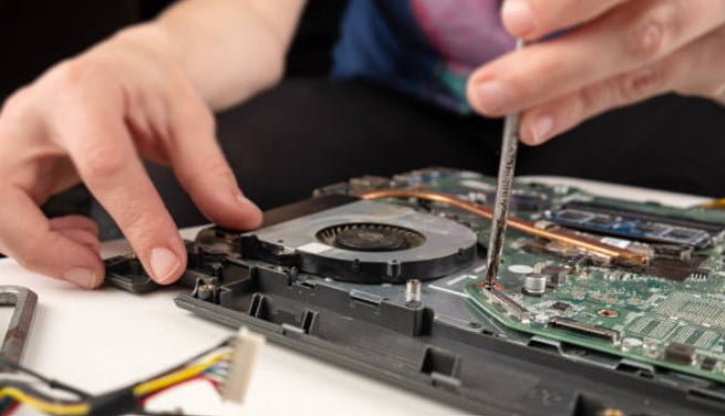 Cara Mengatasi Layar Laptop Mati Tapi Lampu Indikator Menyala