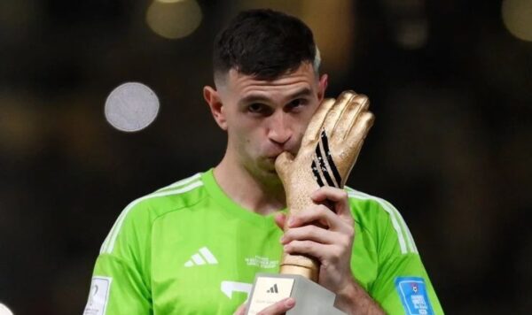 Kelakuan Emiliano Martinez Kelewatan, Federasi Prancis Turun Tangan