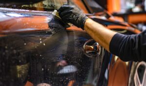 4 Tips Membersihkan Body Mobil Dari Jamur degan Mudah