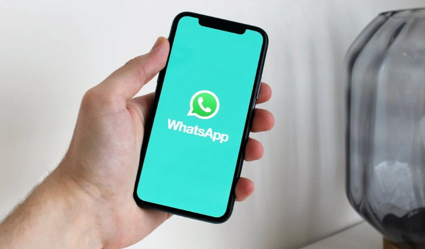 Membuat Tulisan Unik di WhatsApp