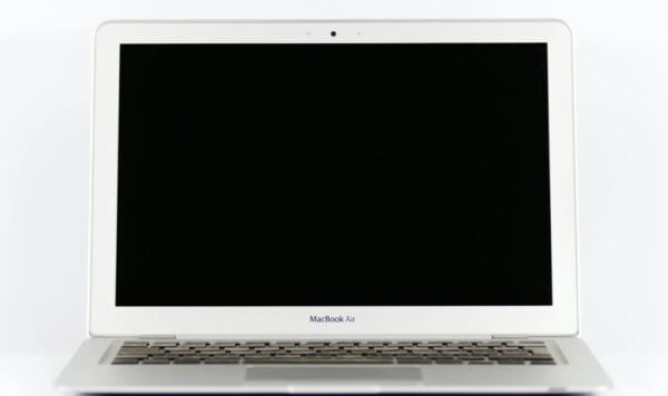 Cara Mengatasi Layar Laptop Tergores, Jangan Asal Gosok