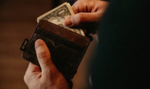 5 Cara Top Up E-Money, Mudah dan Praktis