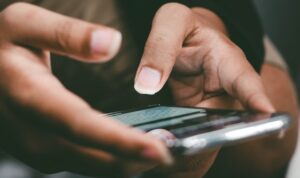 Cara Mencari Sumber Air Lewat HP, Punya Banyak Keuntungan