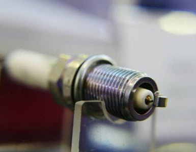 Cara Mengatasi Busi Mobil Mati