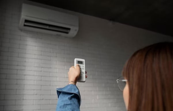Cara Mengatur Remote AC Sharp dengan Mudah