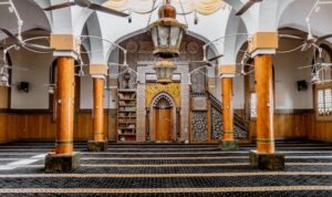 Bacaan Sholat Tarawih Dari Awal Sampai Akhir Arab, Latin dan Artinya