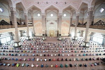 Sholat Idul Fitri Berapa Takbir