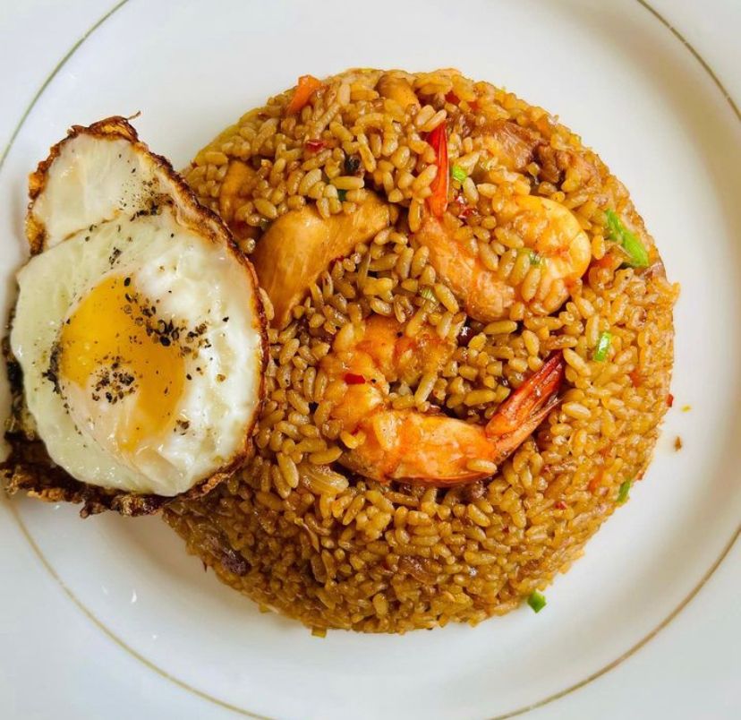 Menu Sajian Makanan di Hari Raya Sederhana