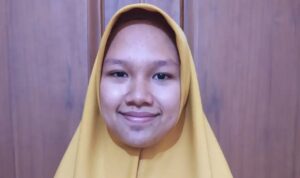Usia 16 Tahun, Arsinta Jadi Mahasiswi Termuda S1 Ilmu Keperawatan Unair