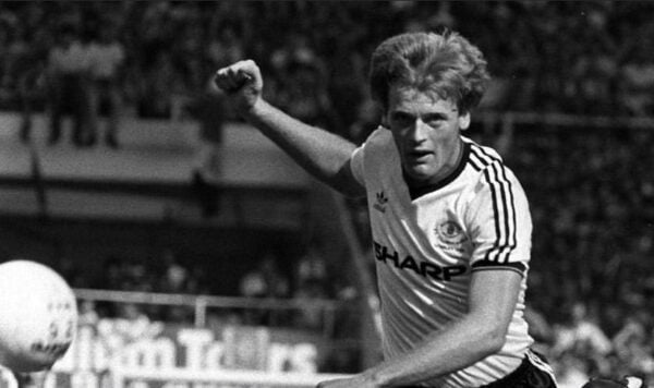 Mantan Pemain Manchester United, Gordon McQueen, Meninggal Dunia Pada Usia 70 Tahun