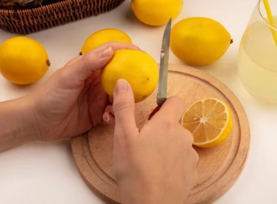 Cara Efektif Memutihkan Wajah Secara Alami Tanpa Menggunakan Skincare