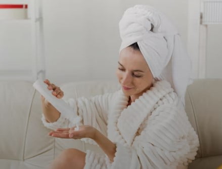 Pemutih Badan Aman dan Efektif yang Bikin Kulitmu Cerah Mulus Seperti Artis Hollywood