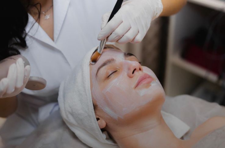 Rekomendasi Pemutih Wajah yang Aman dan Sudah Terbukti, Wajib Dicoba!