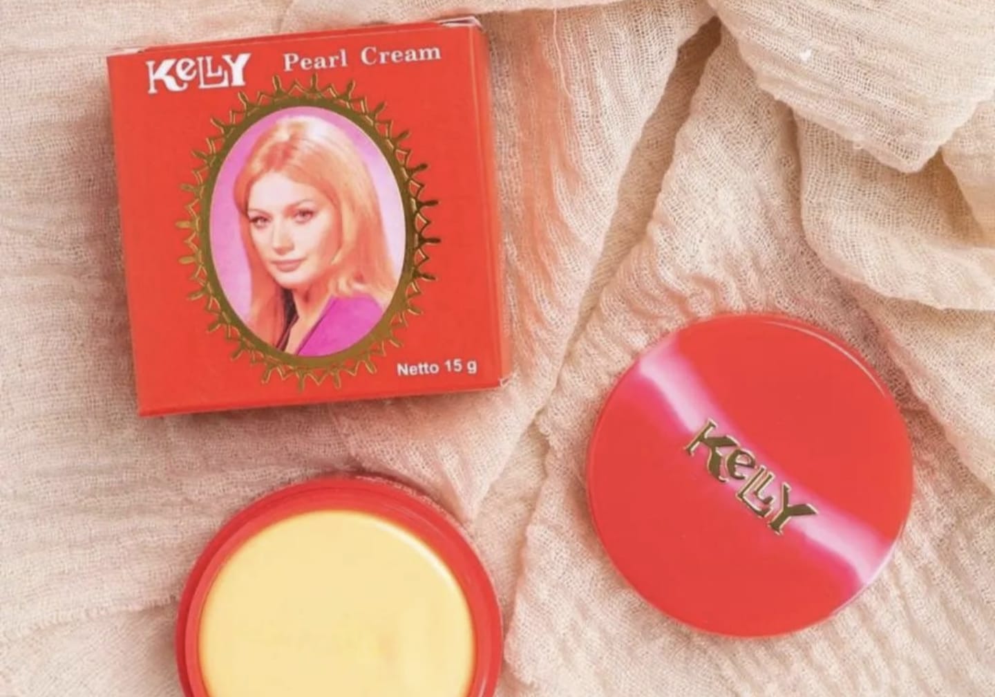 3 Campuran Bedak Kelly Dengan Bahan Ajaib Ini Bikin Wajahmu Cerah Putih dan Bebas Flek Hitam!