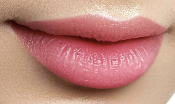 5 Pilihan Warna Lipstik Cerah yang Lagi Hits: Bikin Kamu Makin Feminim, Ekstra Elegan, dan Fresh Banget! Kamu Wajib Coba!