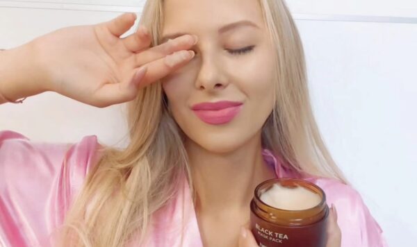 6 Merk Skincare Terbaik untuk Usia 40 Tahun ke Atas yang Diakui di Mana-mana untuk Menghilangkan Tanda Penuaan dan Menjaga Awet Muda