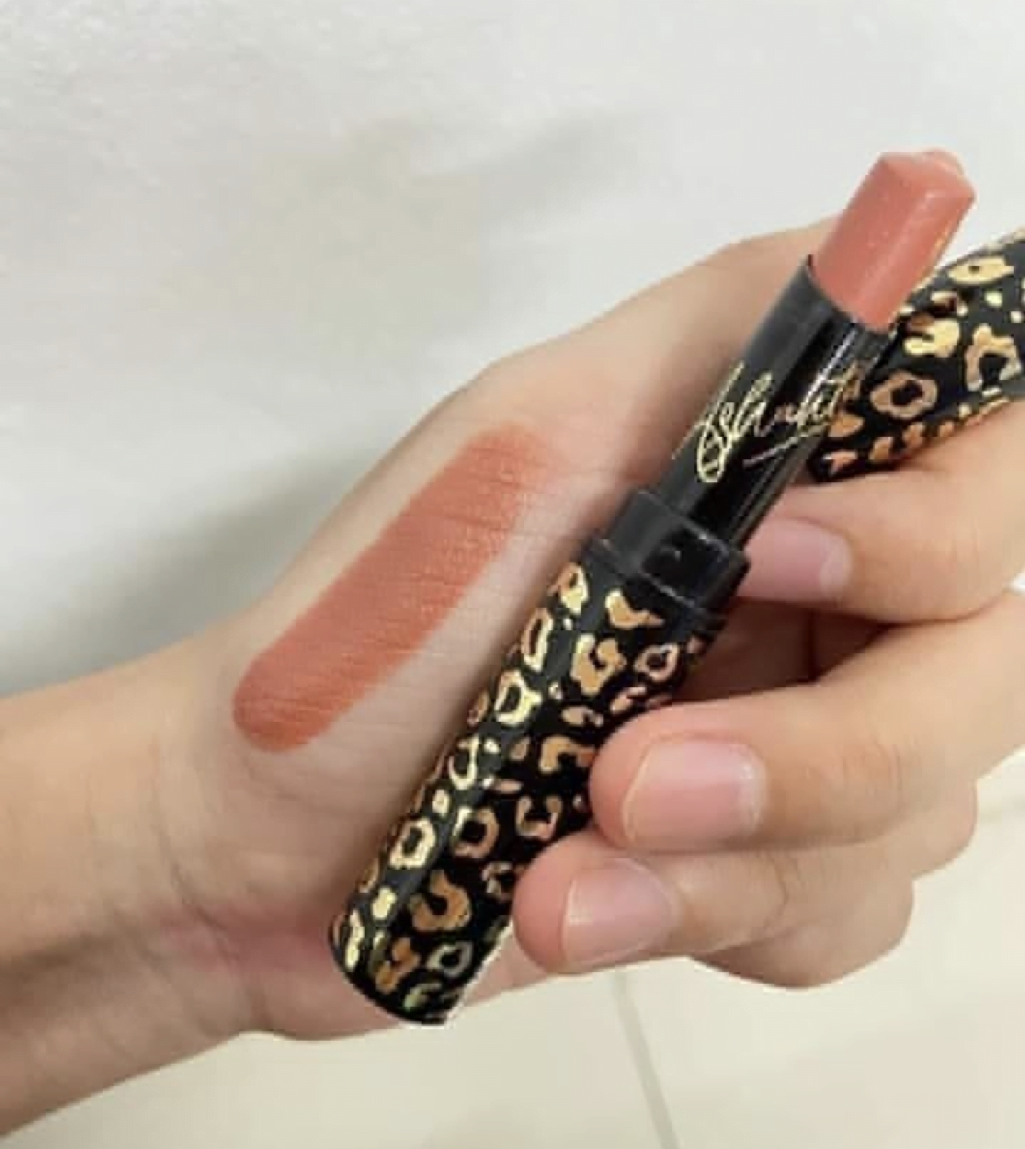 Inilah 8 Merek Lipstik Lokal yang Dapat Pengakuan, Bisa Bertahan Sepanjang Hari Tanpa Bikin Bibir Kering