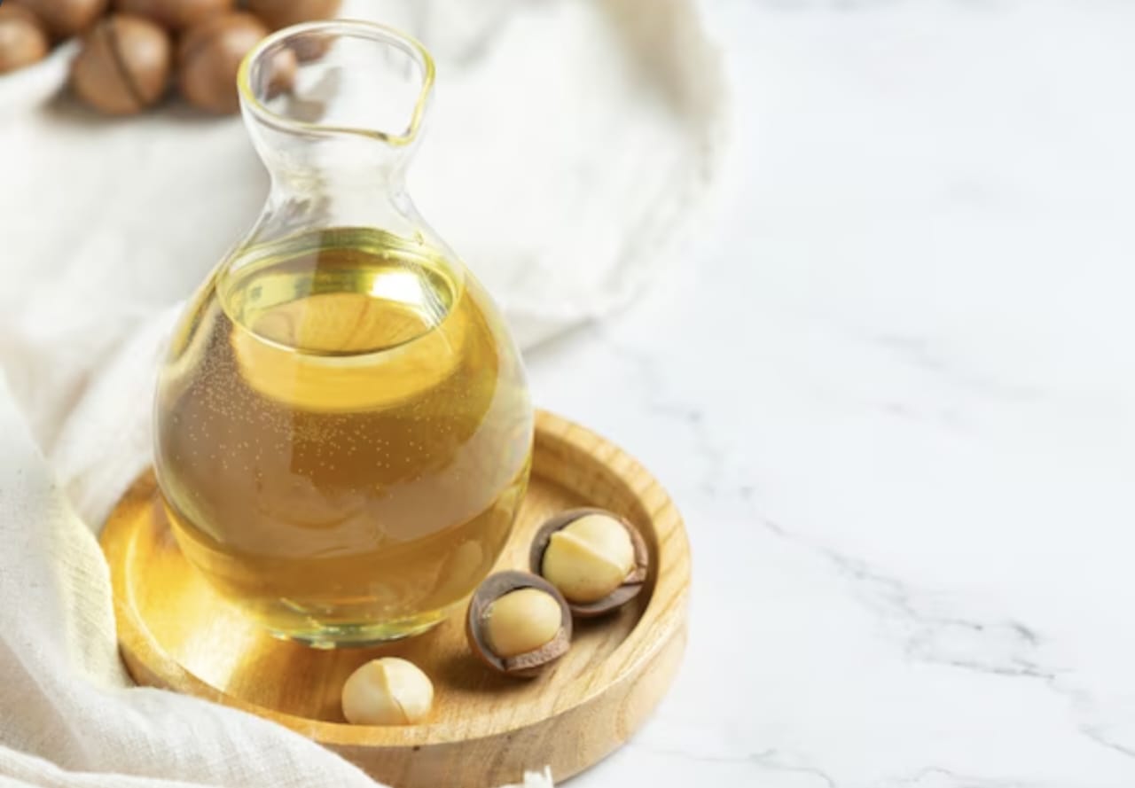 Cara Terbaik Mencerahkan dan Memuluskan Wajah Menggunakan Minyak Zaitun, Ikuti 5 Petunjuknya di Sini