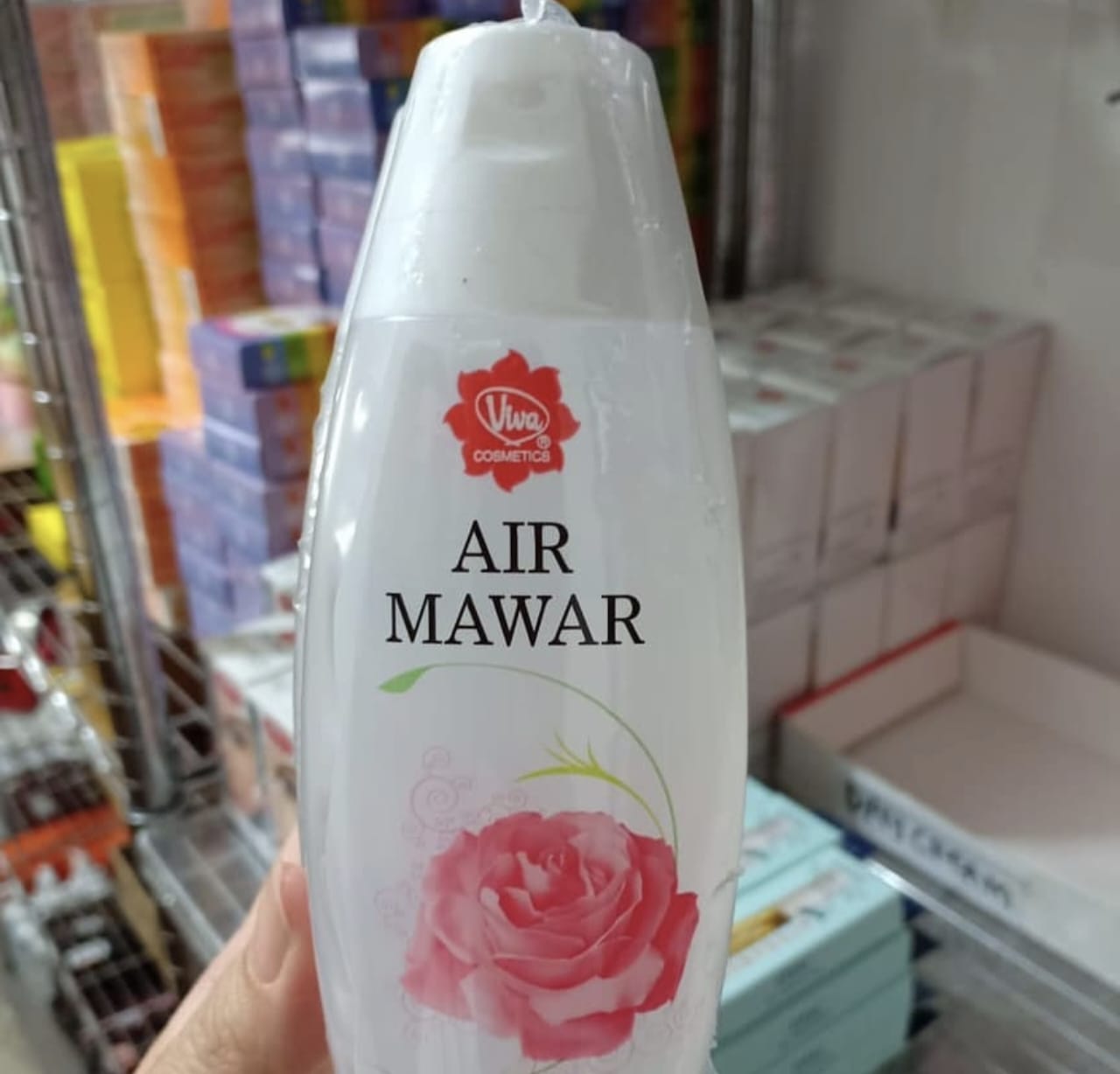 Dapatkan Kulit Cerah Berseri dengan Keajaiban Air Mawar Viva! Rahasia Glowing dan Putih Alami Terbongkar, Terapkan Trik Ini Agar Hasilnya Makin Wow!
