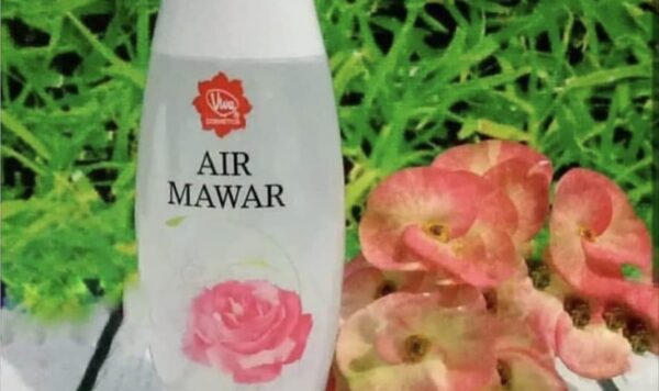 Dapatkan Kulit Impian yang Cerah dan Bersinar Instan Dengan Campuran Air Mawar Viva dan Krim Kelly! Temukan Panduan Pembuatannya di Artikel Ini!
