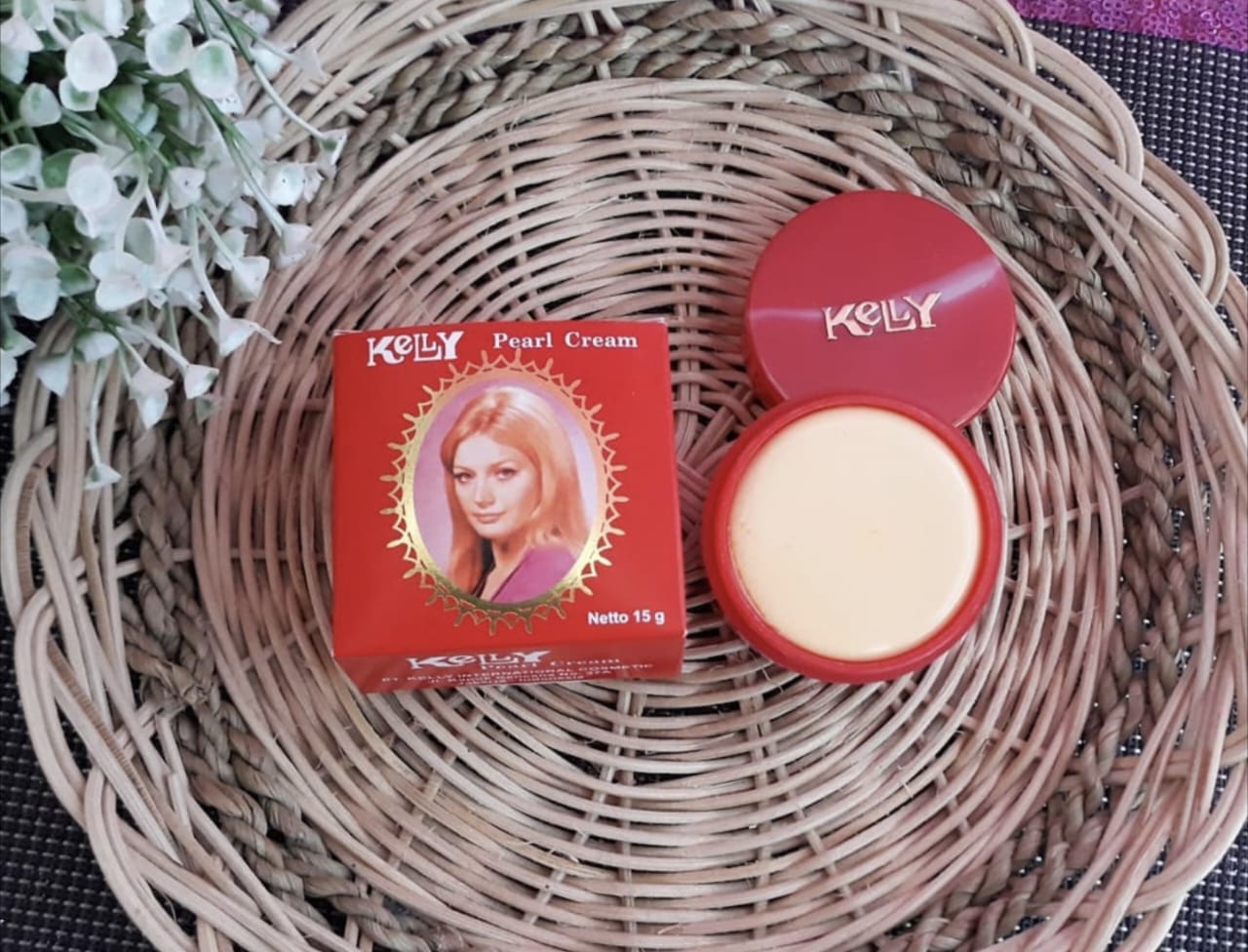 Trik Menggunakan Krim Kelly dengan Benar di Pagi dan Malam Hari untuk Kulit Cerah dan Halus yang Langgeng, Hanya 4 Langkah Mudah!