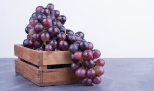 Inilah Trik Cuci Anggur Agar Bersinar Tanpa Perlu Baking Soda atau Cuka, Hanya Dengan 1 Bahan Dapur Saja!