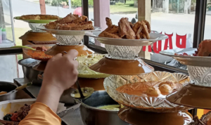 Sebaiknya Hindari Memesan Hidangan ini di Restoran Padang, Lebih Baik Makan Nasi dengan Garam di Rumah Saja!