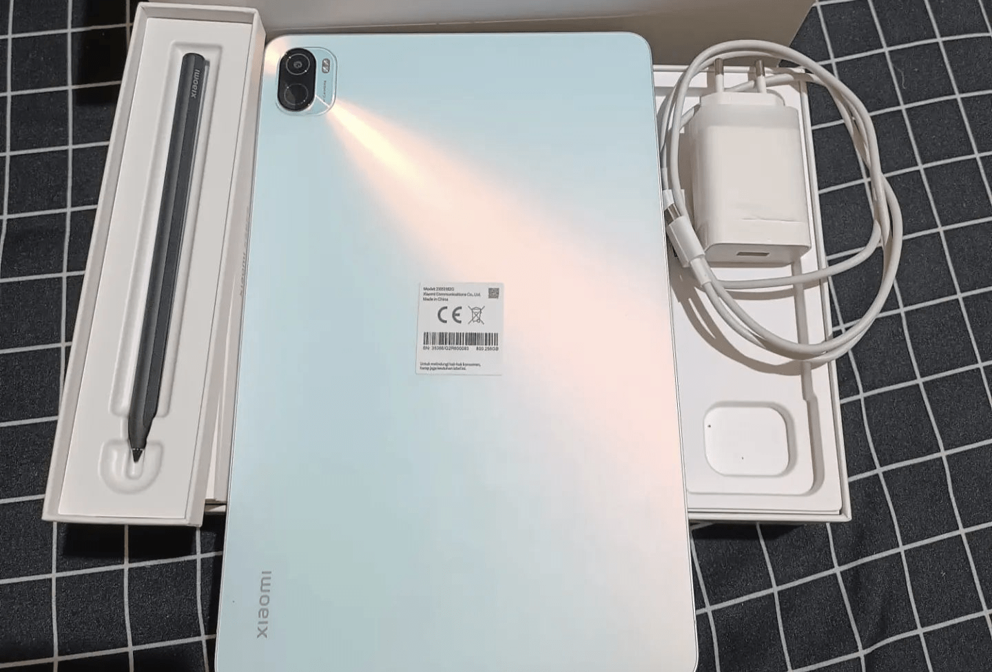 Lebih Baik Pilih Ini Daripada Realme X Pad! Xiaomi Mi Pad 4, Tablet Berkelas Dengan Kinerja Hebat dan Harga Terjangkau