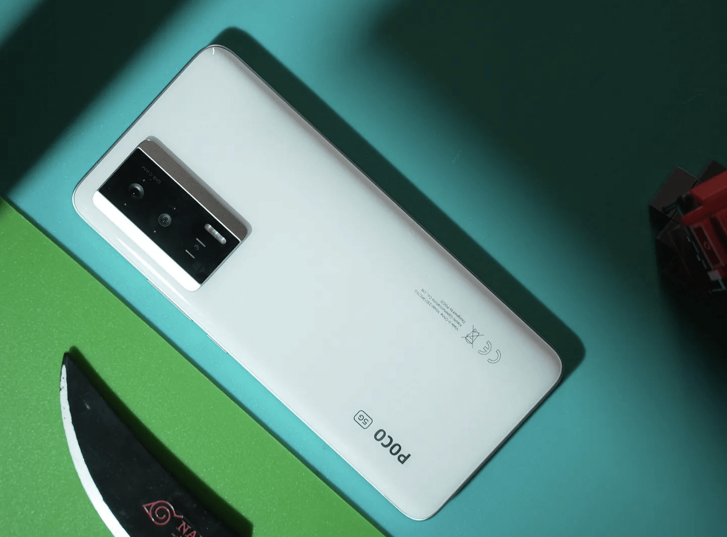 Pertarungan Kamera yang Hebat Antara Smartphone Mid-Range dan Flagship! POCO F5 Melawan Xiaomi 12, Siapakah yang Unggul