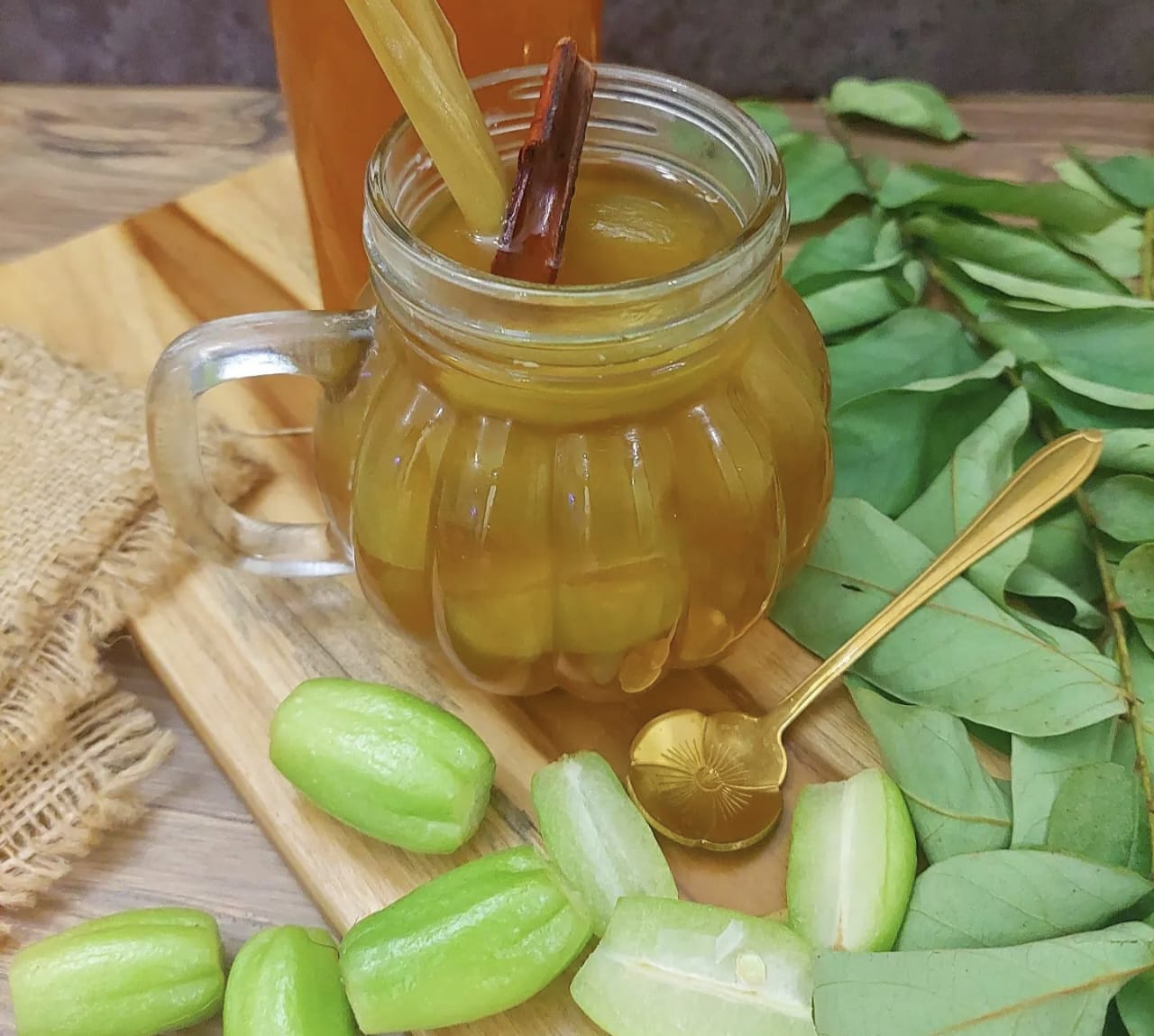Rahasia Luar Biasa Daun Belimbing Wuluh: Bukan Hanya Hipertensi dan Diabetes, Ternyata Bisa Sembuhkan 11 Masalah Kesehatan Lainnya!