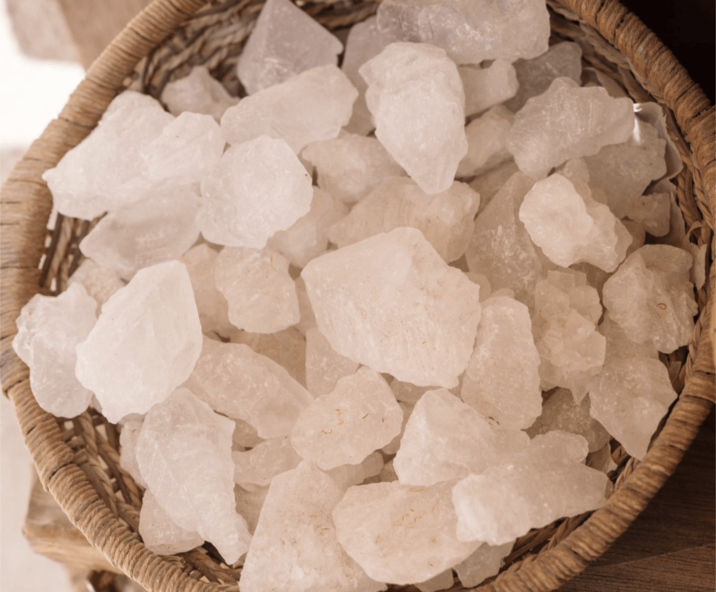 Rahasia Mengejutkan Tawas, Taklukkan Bau Ketiak dengan Mudah!