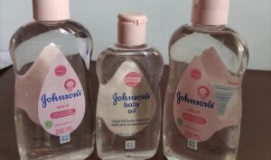 Rahasia Wajah Putih Cerah dan Glowing! Terungkap Cara Membuat Krim Pemutih dengan Baby Oil dan Air Mawar Viva yang Perlu Anda Coba!