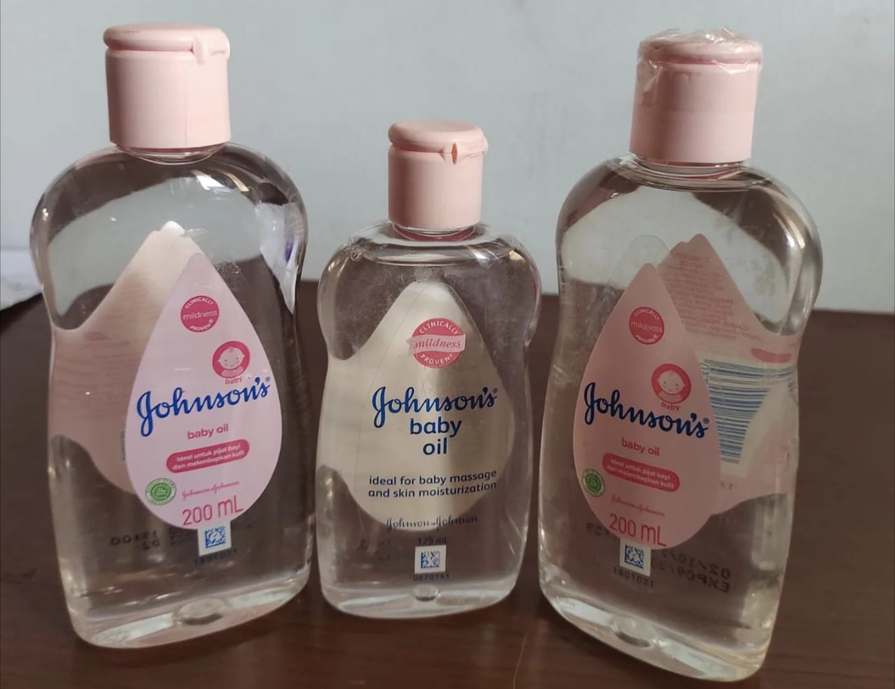 Rahasia Wajah Putih Cerah dan Glowing! Terungkap Cara Membuat Krim Pemutih dengan Baby Oil dan Air Mawar Viva yang Perlu Anda Coba!