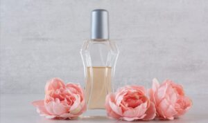 Rekomendasi 4 Parfum Beraroma Mawar yang Wajib Anda Miliki, Tersedia di Indomaret!