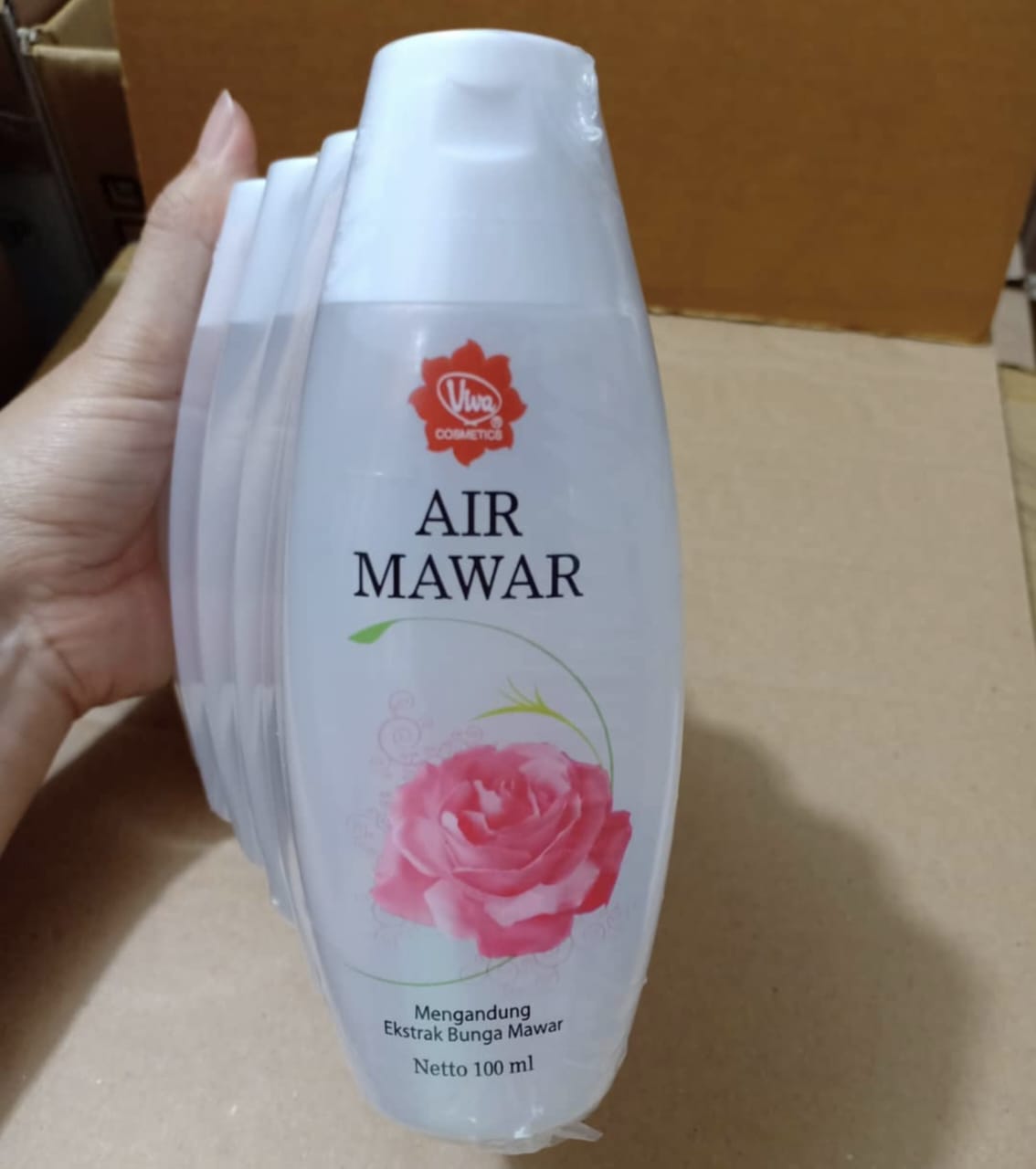 Sentuhan Air Mawar Viva Malam Ini, Bangun dengan Kilau Wajah Sempurna!