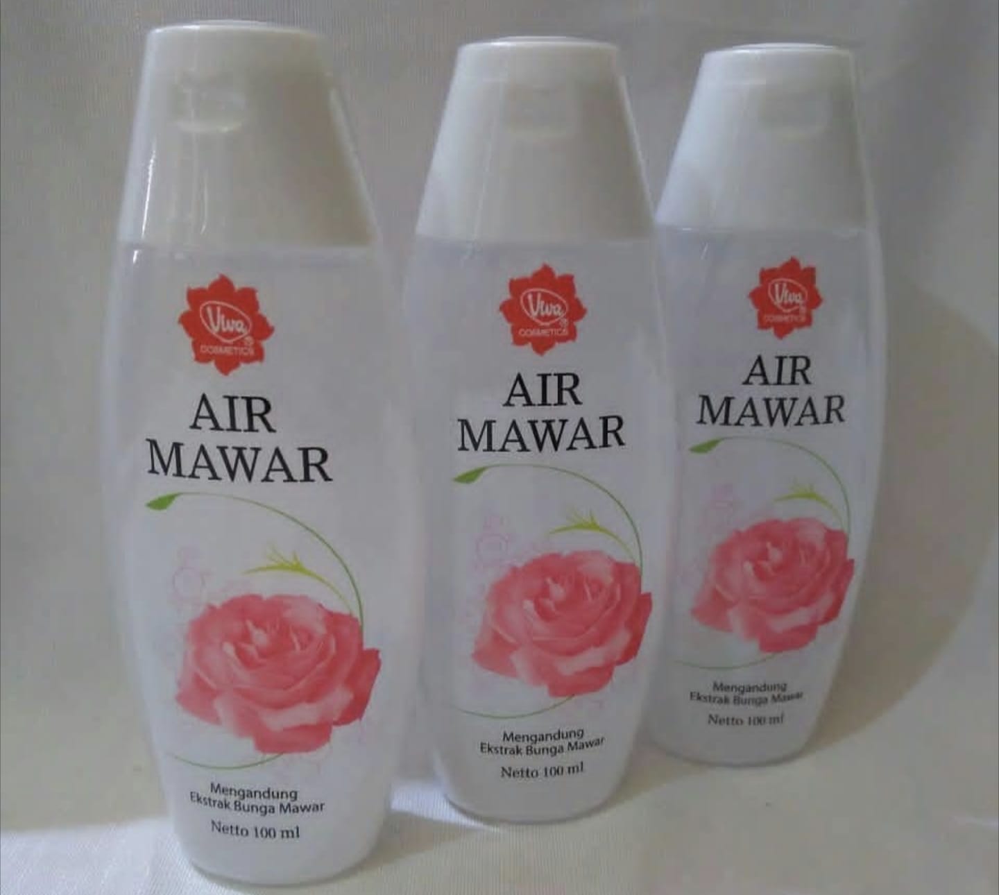 Temukan Trik Jitu 3 Langkah Membuat Kulit Wajah Glowing dengan Gabungan Ajaib Air Mawar Viva dan Milk Cleanser Viva! Wah, Hasilnya Mengejutkan!