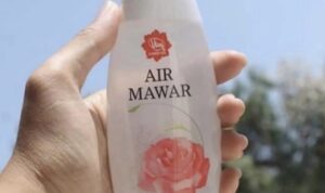 Trik Ampuh Gunakan Air Mawar Viva untuk Wajah Lebih Putih dan Bersinar! Hati-hati Flek Hitam, Kami Punya Solusinya!