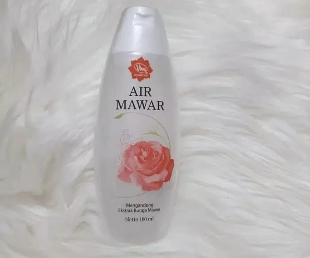 Trik Ampuh Meracik Krim Pemutih Kilauan Glowing dengan Kombinasi Air Mawar Viva dan Fair And Lovely! Siap-siap Terpesona oleh Hasilnya dalam Waktu Singkat!