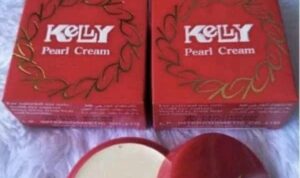Trik Pakai Bedak Kelly Agar Wajah Tampak Cantik dan Glowing