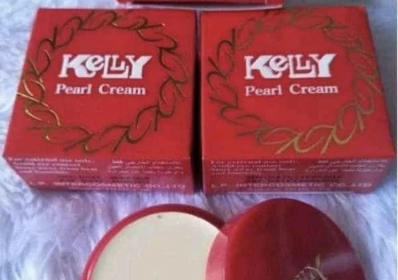 Trik Pakai Bedak Kelly Agar Wajah Tampak Cantik dan Glowing