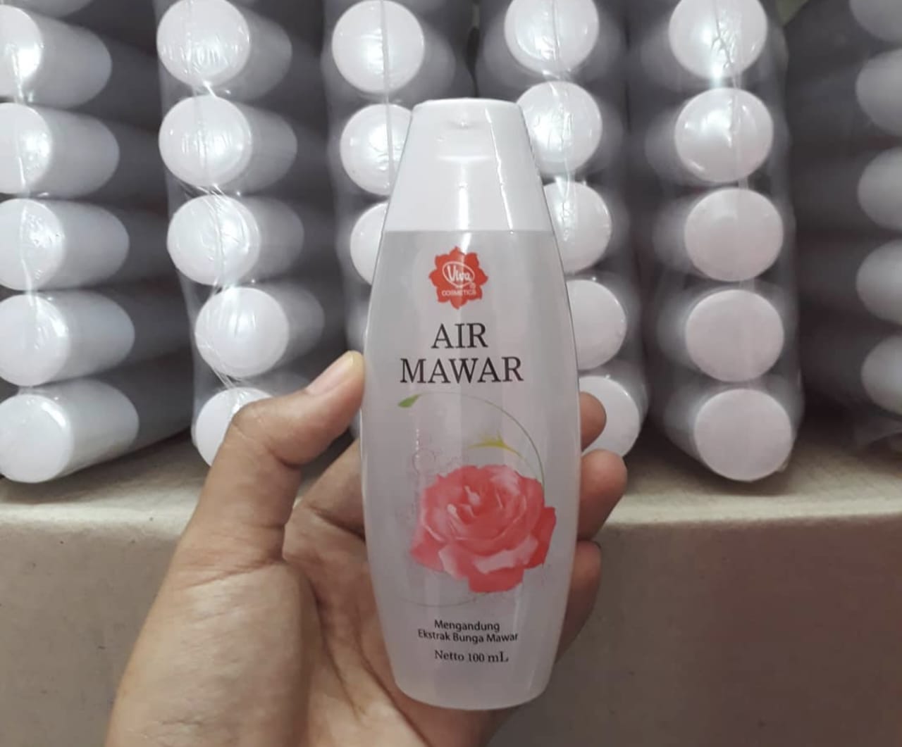 Wow, Gak Hanya Air Mawar Viva dan Minyak Zaitun, Ternyata Lemon Juga Bisa Bikin Wajah Kamu Cerah! Simak Tipsnya yang Super Efektif Ini!