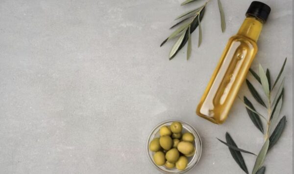 3 Merk Serum Minyak Zaitun yang Efektif Mencerahkan Kulit Wajah dan Membuatnya Cerah serta Kenyal!