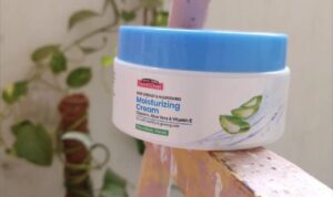 5 Moisturizer Terbaik dengan Kandungan Ceramide yang Ampuh untuk Merawat Skin Barrier