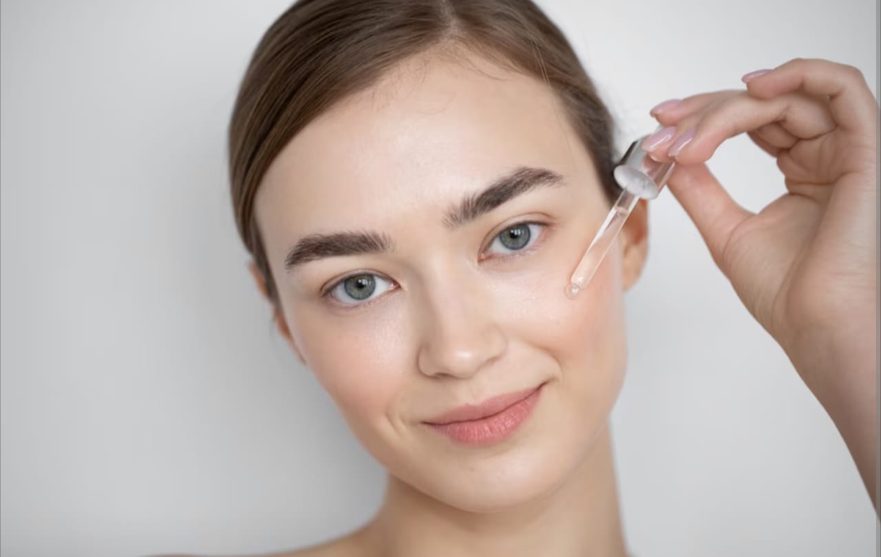 7 Keunggulan Luar Biasa dari Penggunaan Serum untuk Perawatan Kecantikan Wajah